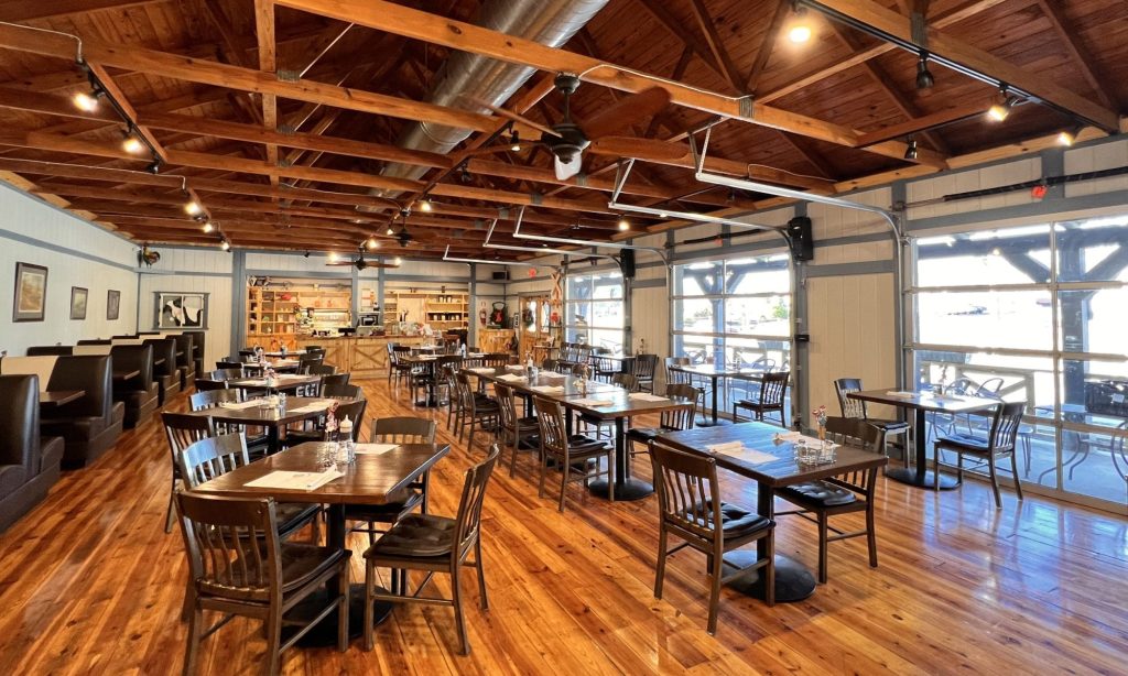 Horn of plenty market and restaurant